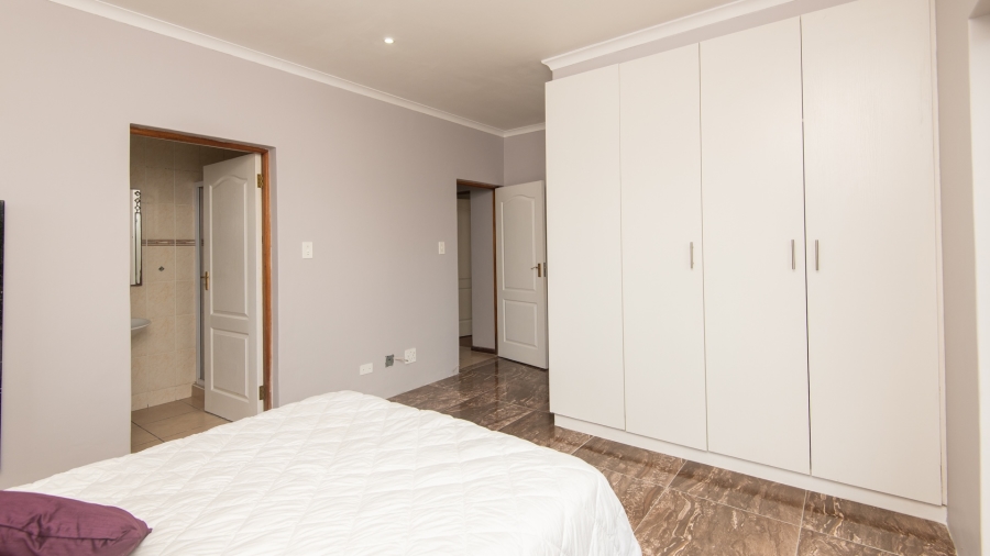 3 Bedroom Property for Sale in Bergsig Western Cape